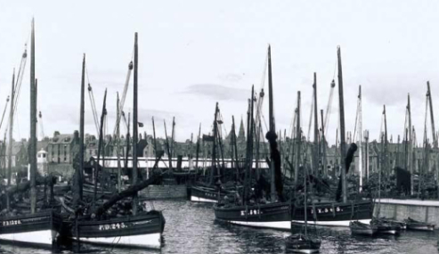 Sailing drifters in Peterhead, late 1800s